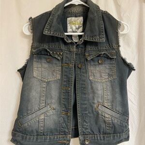 Billabong Denim Vest. Medium. Dark vintage wash. Brass hardware.